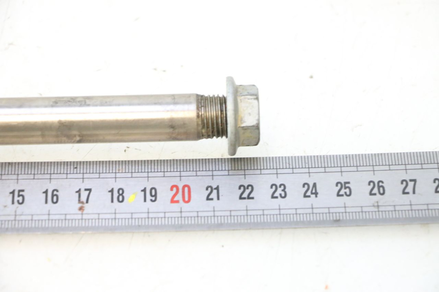 photo de SWING ARM AXLE KTM SX 85 (2018 - 2024) - Component detail
