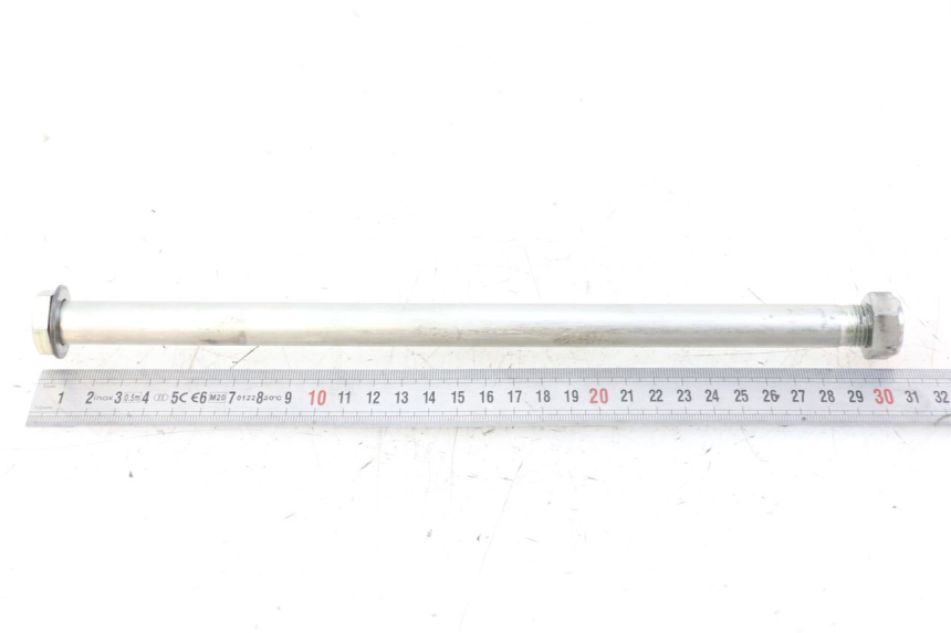 photo de SWING ARM AXLE YAMAHA TRACER 7 700 (2020 - 2024) - Alternative perspective