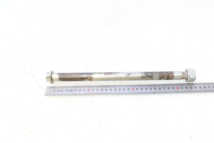 photo de SWINGARM PIVOT AXIS HONDA VFR FI RC46 800 (1998 - 2001) - Alternative perspective