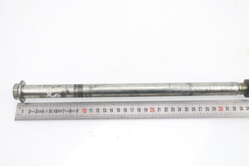 photo de SWING ARM AXLE HONDA VTR F FIRESTORM 1000 (1997 - 2001) - Technical close-up