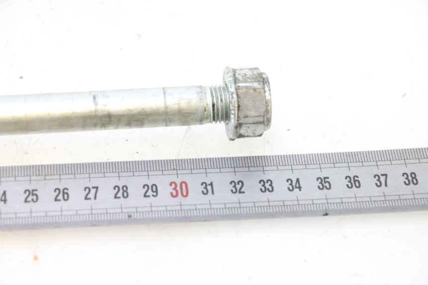 photo de SWING ARM AXLE HONDA XLV VARADERO 125 (2007 - 2012) - Zoom on usage condition