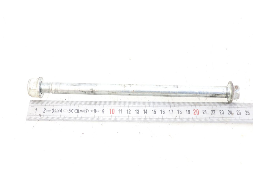 photo de Swingarm pivot bolt HYOSUNG XRX 125 (2000 - 2008) - Zoom on usage condition