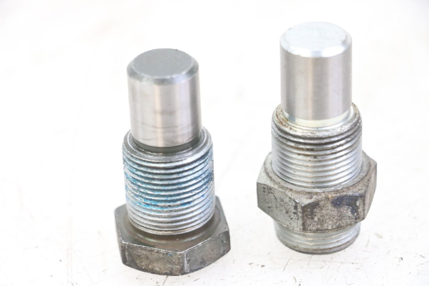 photo de SWING ARM AXLE YAMAHA XVS DRAG STAR DRAGSTAR 650 (1997 - 2007) - Component detail