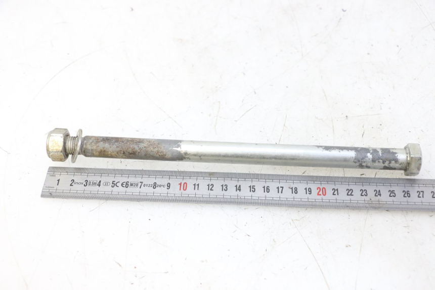 photo de SWING ARM AXLE YAMAHA YFM R RAPTOR 250 (2008 - 2014) - Alternative perspective