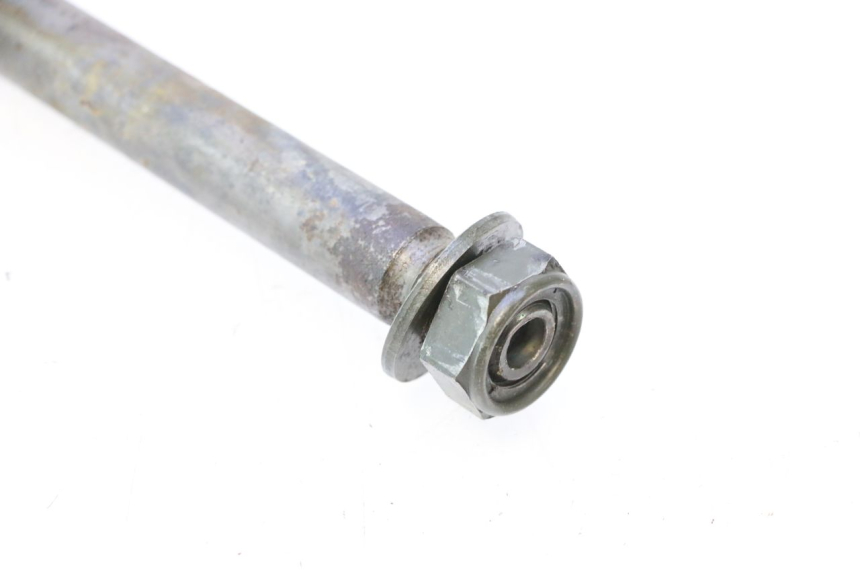 photo de SWING ARM AXLE YAMAHA YZF R GENESIS 750 (1993 - 1998) - Product overview