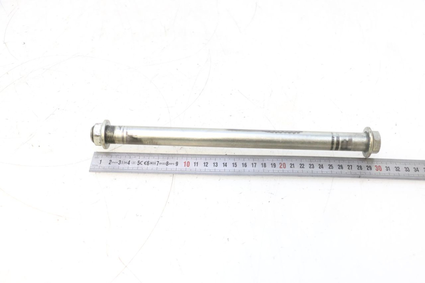photo de SWINGARM PIVOT AXIS KAWASAKI ZX-6R ZX6R 600 (1995 - 1997) - Alternative perspective