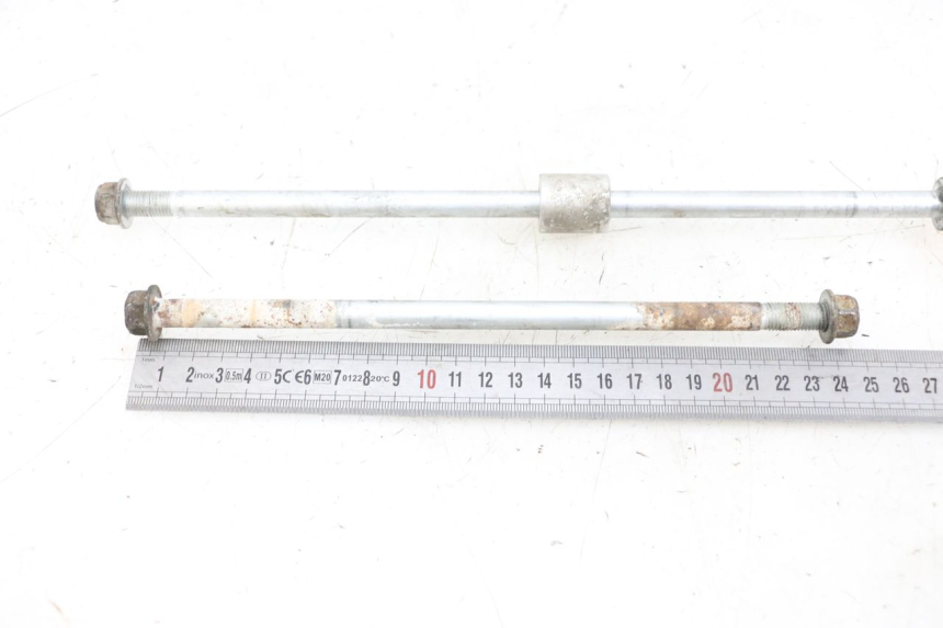 photo de ENGINE AXLE SUZUKI BURGMAN 650 (2013 - 2020) - Technical close-up