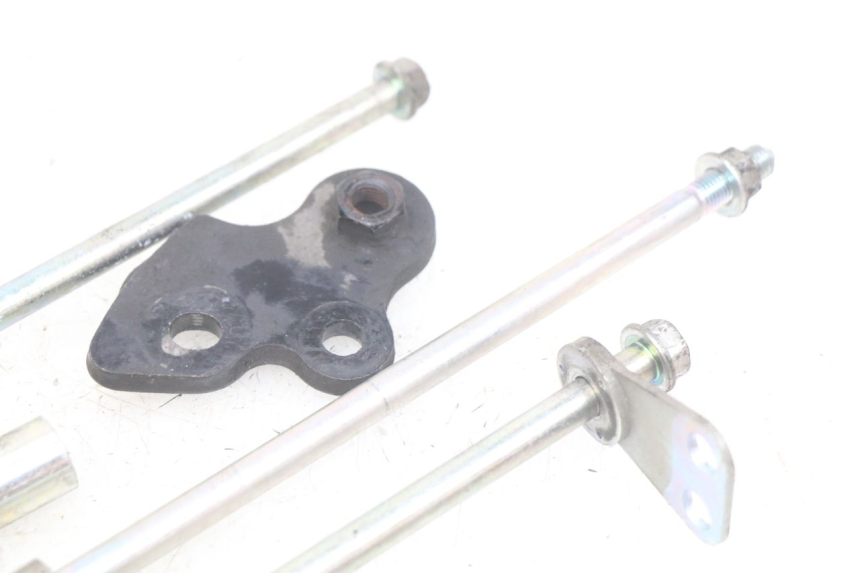 photo de ENGINE SHAFT HONDA FJS SILVERWING SILVER WING 400 (2009 - 2016) - Alternative perspective