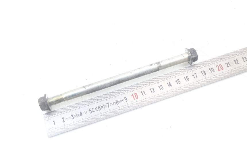 photo de ENGINE AXLE SUZUKI GSR 750 (2011 - 2017) - Technical close-up