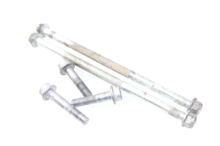 photo de ENGINE AXLE SUZUKI GSX-R GSXR 600 (2001 - 2003) - Component detail