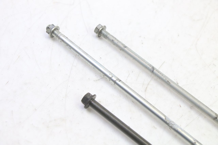 photo de ENGINE AXLE HONDA NTV DEAUVILLE 650 (2001 - 2006) - Component detail