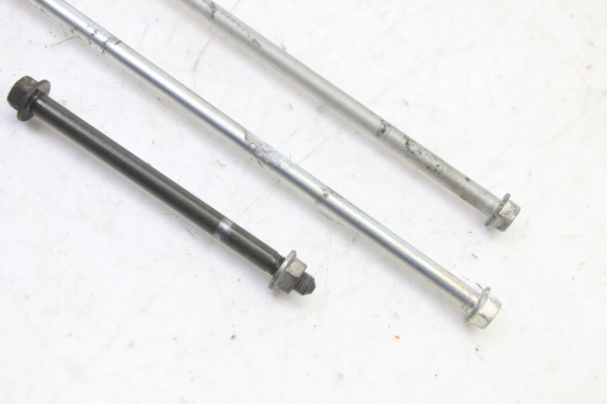 photo de ENGINE AXLE HONDA NTV DEAUVILLE 650 (2001 - 2006) - Zoom on usage condition