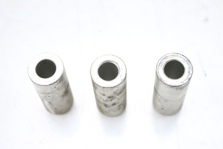 photo de ENGINE AXLE SUZUKI SV S 650 (1999 - 2002) - Surface and material condition