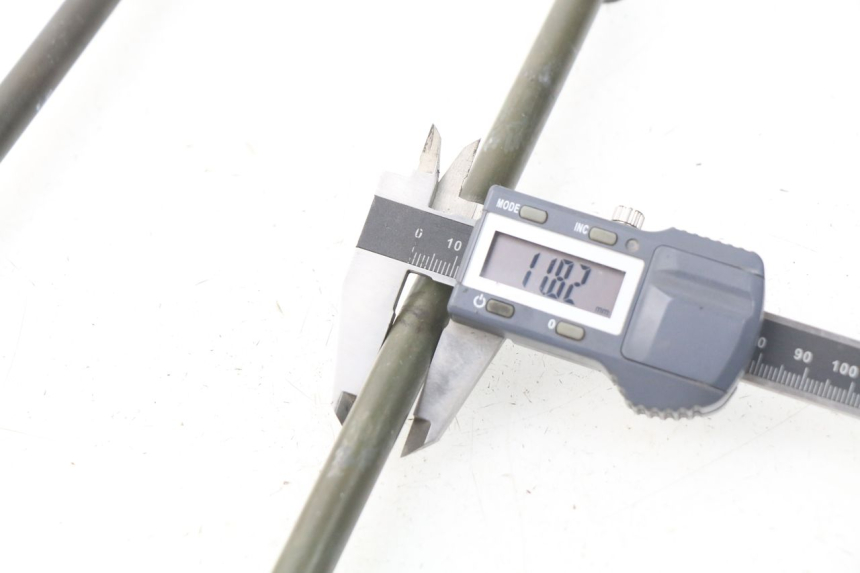 photo de ENGINE AXLE YAMAHA XP T-MAX TMAX ABS 500 (2004 - 2007) - Component detail