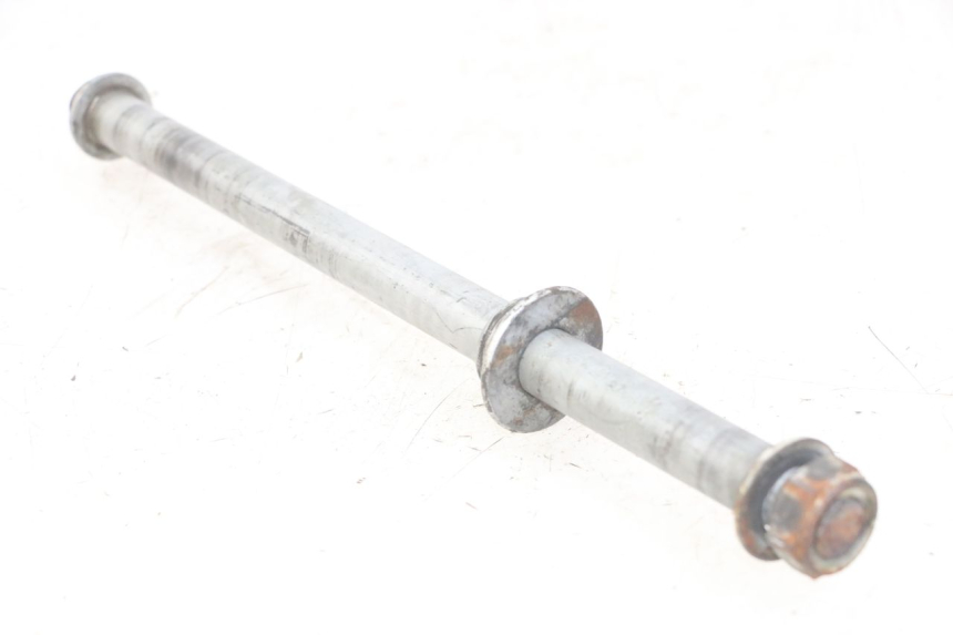 photo de REAR WHEEL AXLE HONDA CBF 500 (2004 - 2007) - Product overview