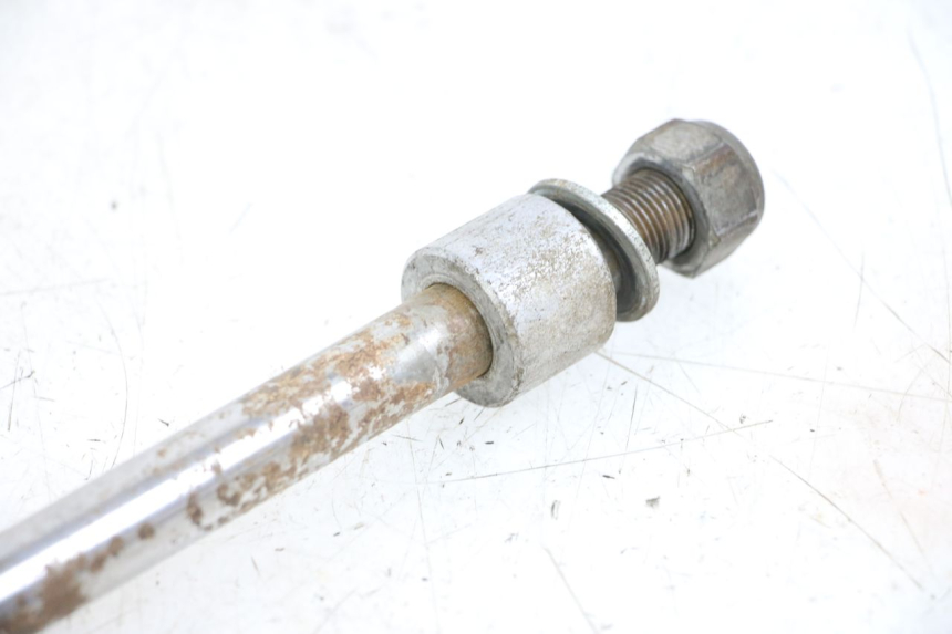 photo de REAR WHEEL AXLE SHERCO CITY CORP 125 (2003 - 2007) - Product overview