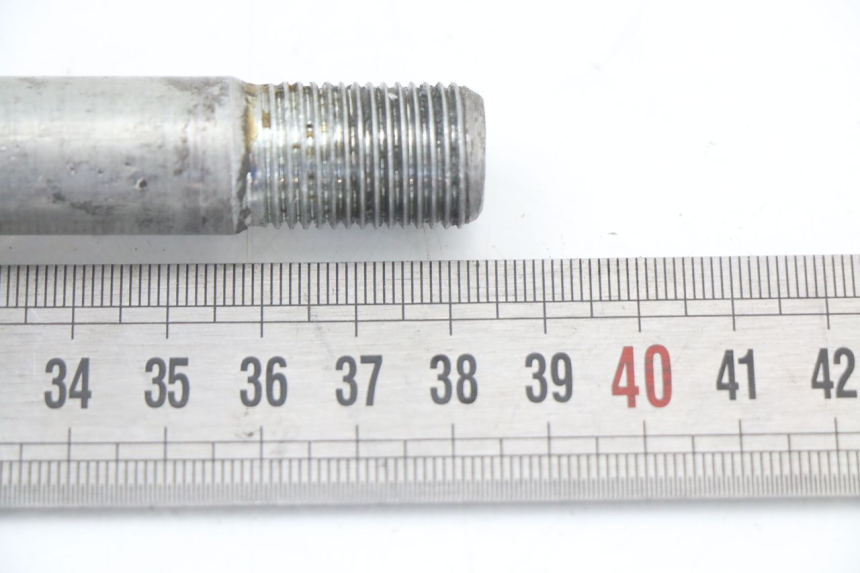 photo de REAR WHEEL AXLE APRILIA CLASSIC 125 (1995 - 2001) - Alternative perspective