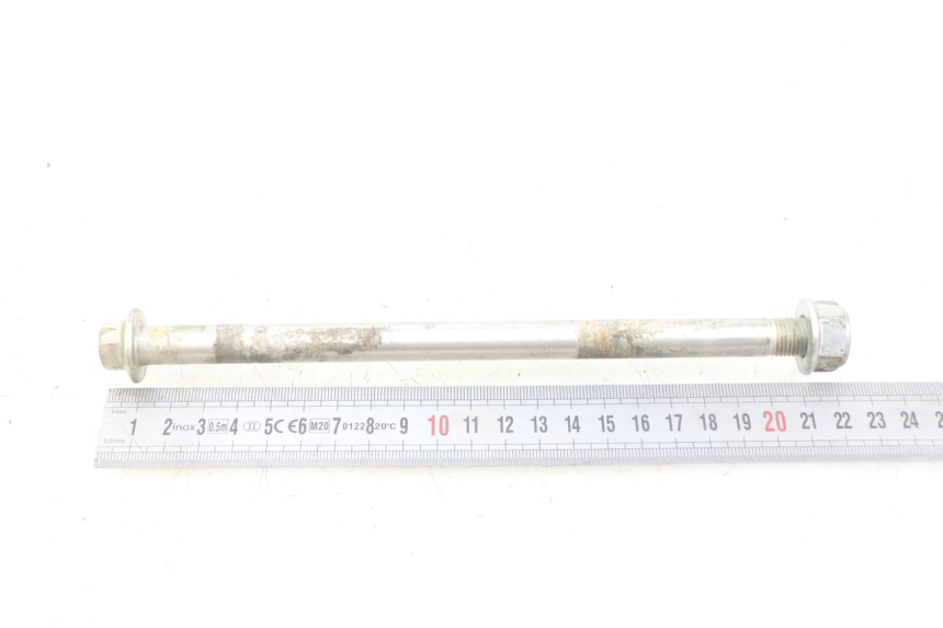 photo de REAR WHEEL AXLE HONDA CRF CR-F 125 (2022 - 2023) - Alternative perspective