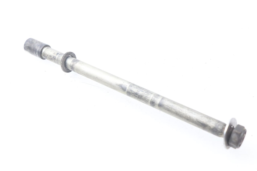 photo de REAR WHEEL AXLE YAMAHA FJR ABS 1300 (2006 - 2012) - Technical close-up