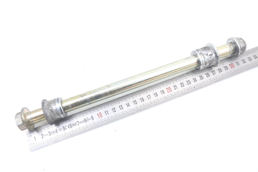 photo de REAR WHEEL AXLE HYOSUNG GTR 125 (2006 - 2008) - Component detail