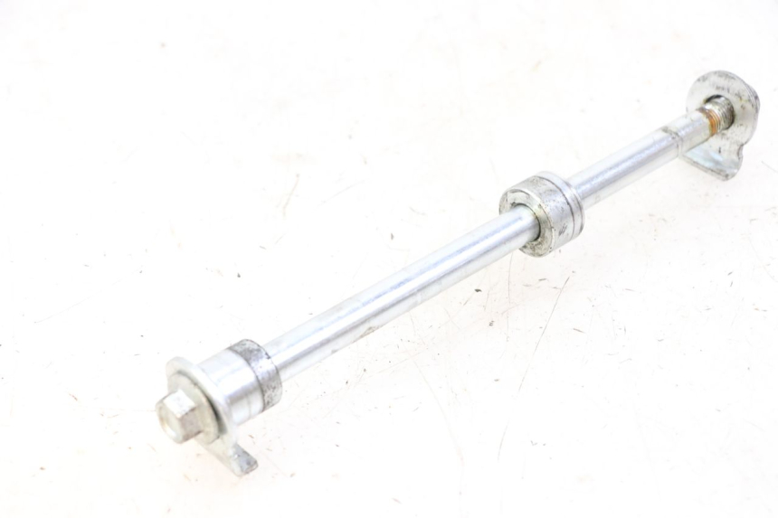 photo de REAR WHEEL AXLE KIDEN KD125-G 125 (2018 - 2022) - Technical close-up