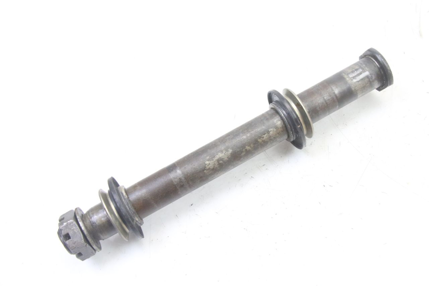 photo de REAR WHEEL AXLE KAWASAKI KX F KXF 450 (2009 - 2011) - Component detail
