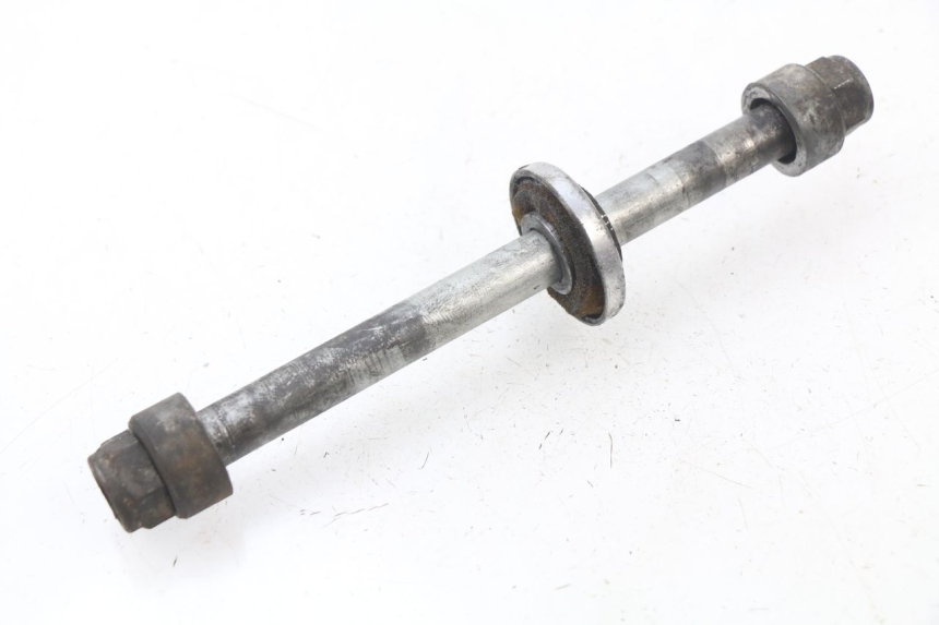 photo de REAR WHEEL AXLE MOTOBECANE LT 125 (1970 - 1975) - Main view