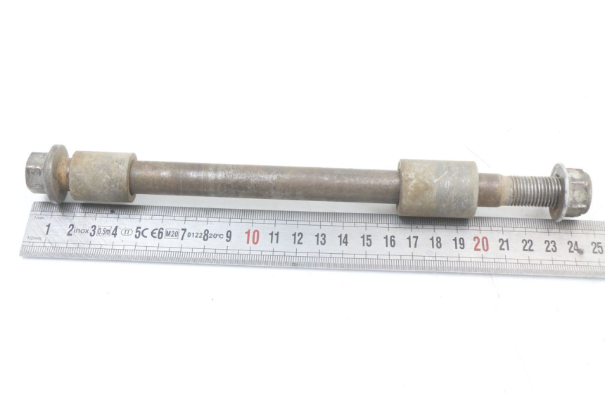 photo de REAR WHEEL AXLE YCF PIT BIKE 125 (2010 - 2018) - Component detail