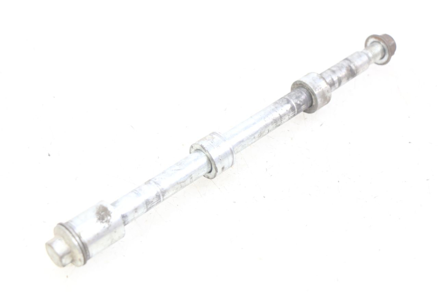 photo de REAR WHEEL AXLE YAMASAKI RAPTOR 50 (2013 - 2018) - Technical close-up