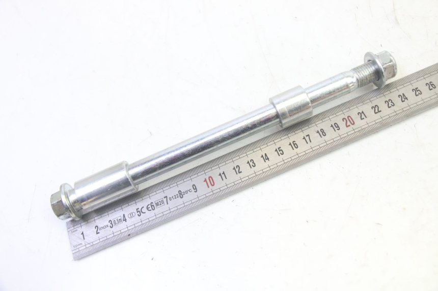 photo de REAR WHEEL AXLE APOLLO RFZ 125 - Zoom on usage condition