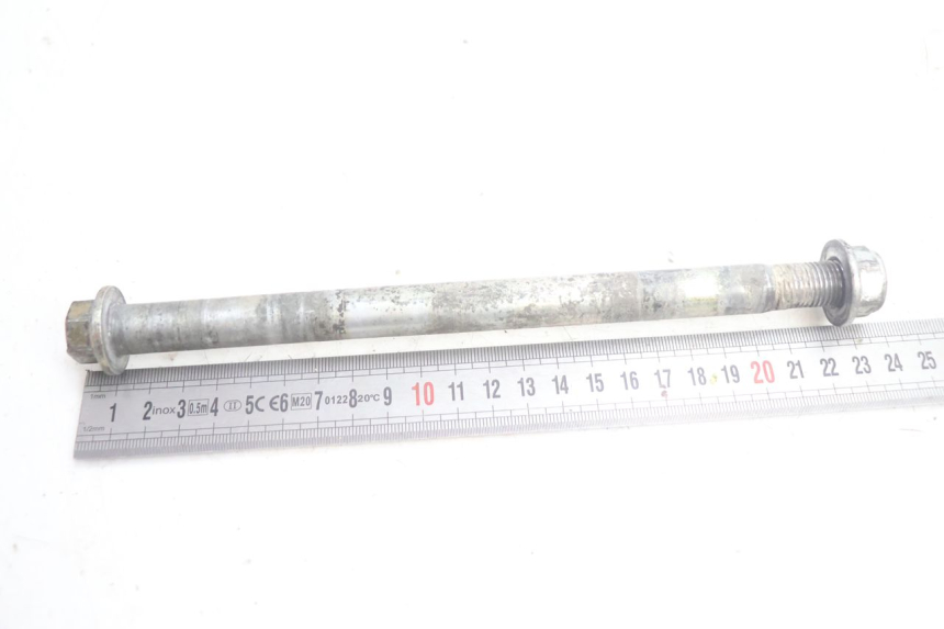 photo de REAR WHEEL AXLE APOLLO RFZ 125 - Zoom on usage condition