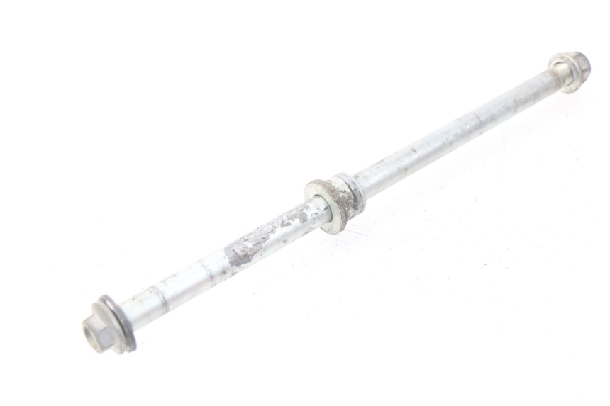 photo de REAR WHEEL AXLE SUZUKI RV VAN VAN 125 (2003 - 2008) - Main view