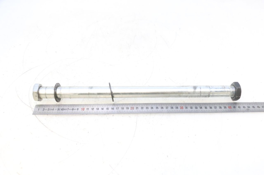 photo de REAR WHEEL AXLE CAN-AM SPYDER RS 1000 (2008 - 2012) - Zoom on usage condition