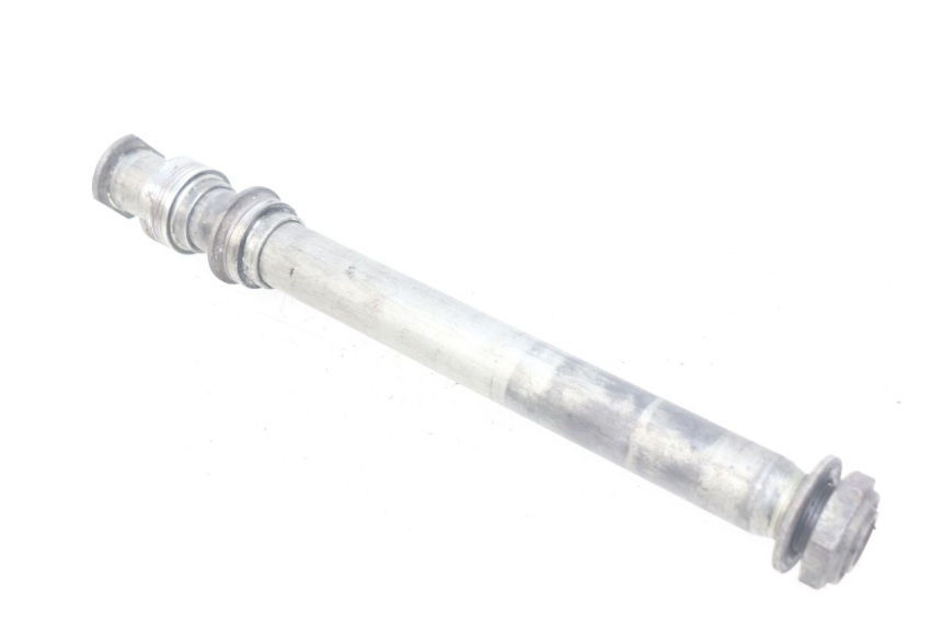 photo de REAR WHEEL AXLE SUZUKI TLS TL S 1000 (1997 - 2001) - Technical close-up