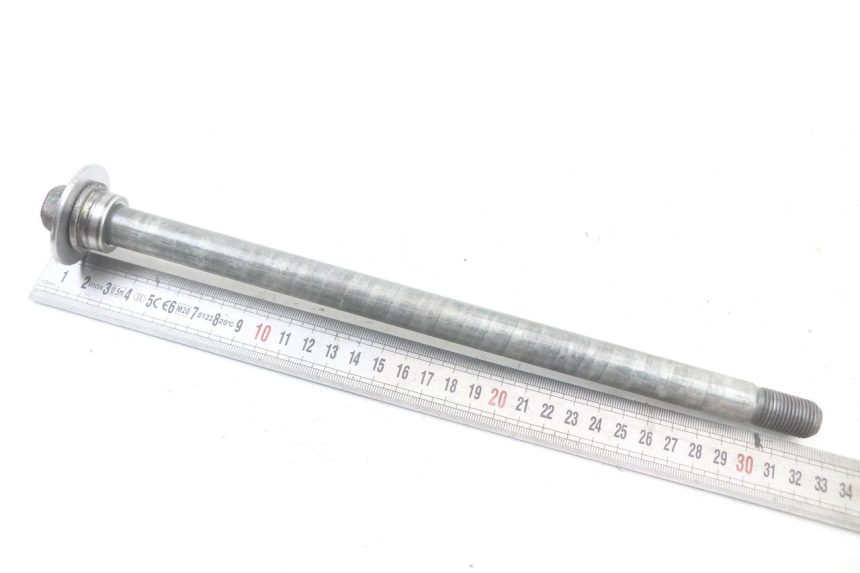 photo de REAR WHEEL AXLE YAMAHA XJS DIVERSION 600 (1997 - 1999) - Component detail