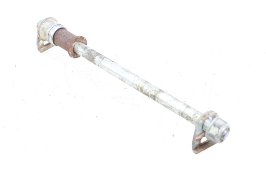 photo de REAR WHEEL AXLE HYOSUNG XRX 125 (2000 - 2008) - Technical close-up