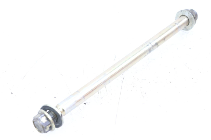 photo de REAR WHEEL AXLE SYM XS 125 (2007 - 2016) - Main view