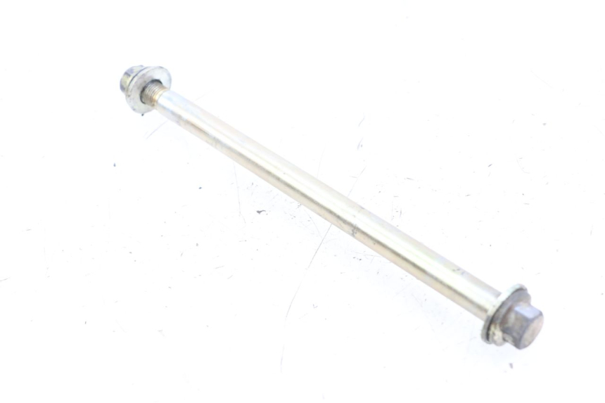 photo de REAR WHEEL AXLE SYM XS 125 (2007 - 2016) - Technical close-up