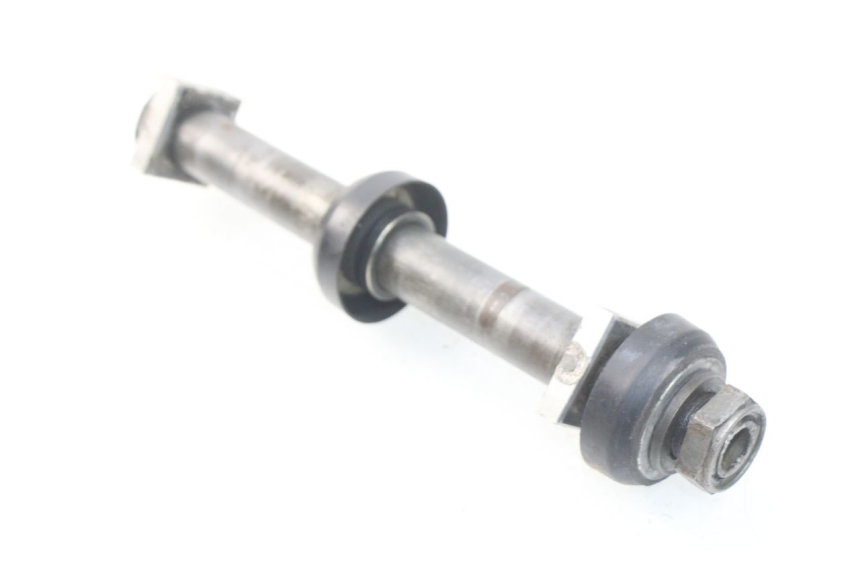 photo de REAR WHEEL AXLE YAMAHA YZ-F YZF 250 (2014 - 2018) - Main view