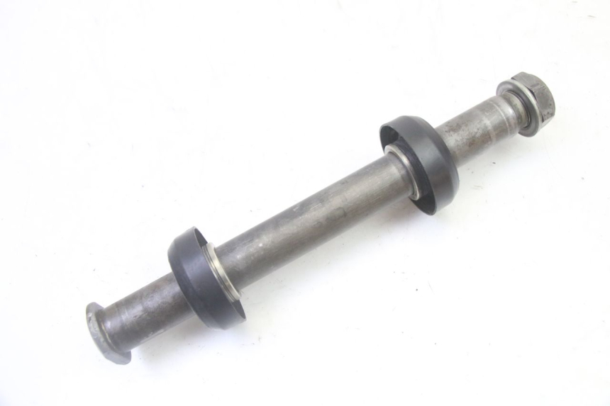 photo de REAR WHEEL AXLE YAMAHA YZ-F YZF 250 (2014 - 2018) - Main view