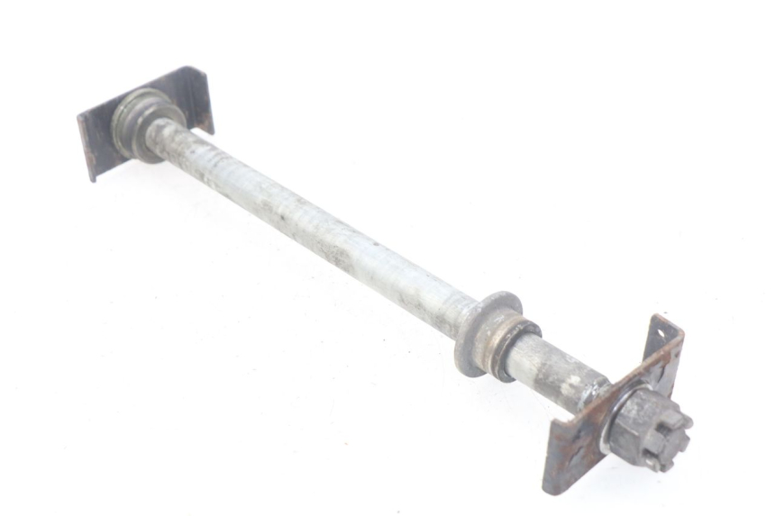 photo de REAR WHEEL AXLE KAWASAKI Z S 750 (2003 - 2006) - Component detail