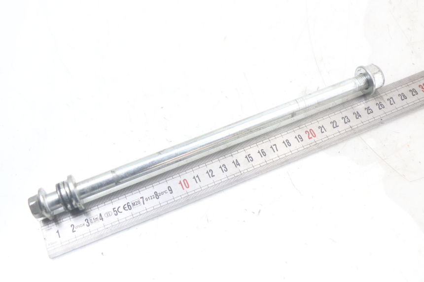 photo de FRONT WHEEL AXLE KYMCO AGILITY 4T 50 (2018 - 2022) - Component detail