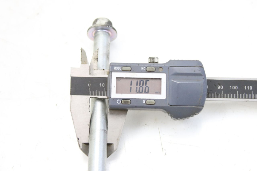 photo de FRONT WHEEL AXLE KYMCO AGILITY NAKED RENOUVO 4T 50 (2018 - 2020) - Product overview