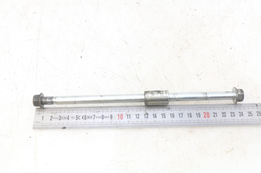 photo de FRONT WHEEL AXLE YAMAHA BW'S EASY 50 (2013 - 2016) - Component detail
