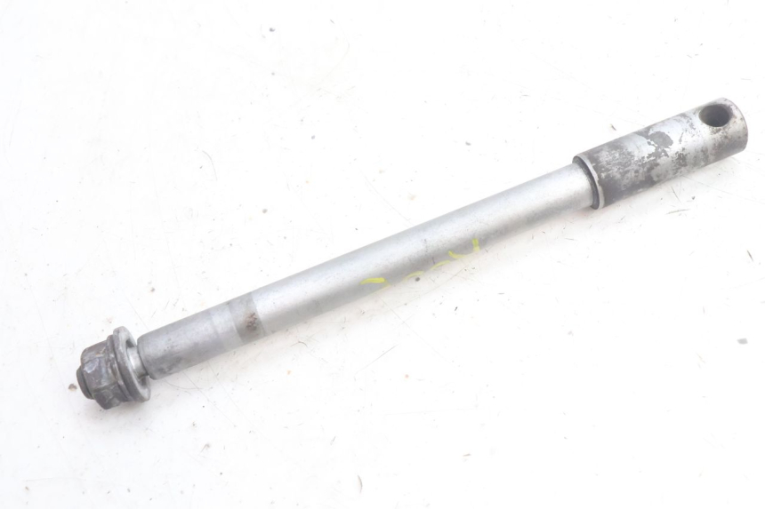 photo de FRONT WHEEL AXLE BMW C1 125 (2000 - 2003) - Component detail