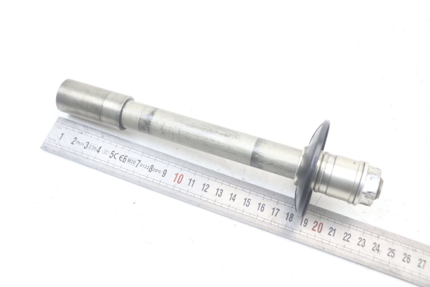 photo de FRONT WHEEL AXLE HONDA CRF R 250 (2020 - 2021) - Component detail
