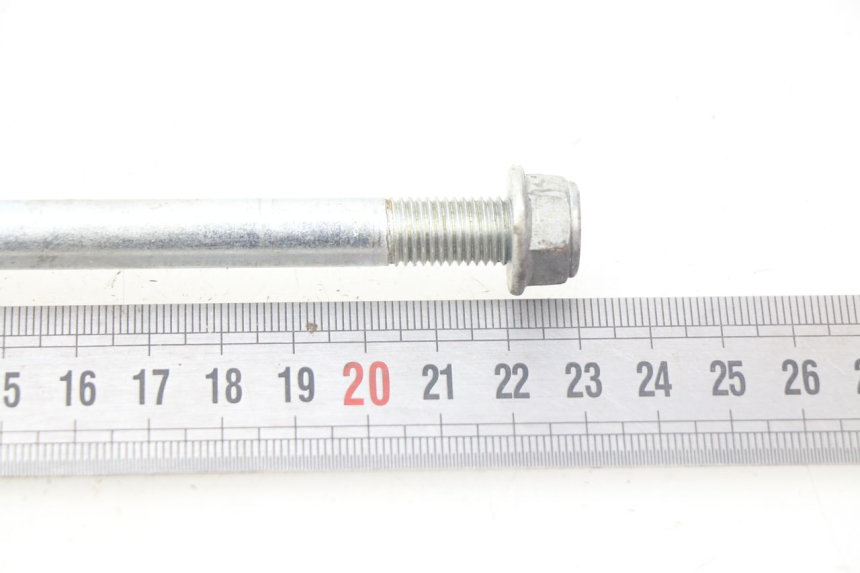 photo de FRONT WHEEL AXLE LONGJIA DIGITA 4T 50 (2019 - 2022) - Zoom on usage condition