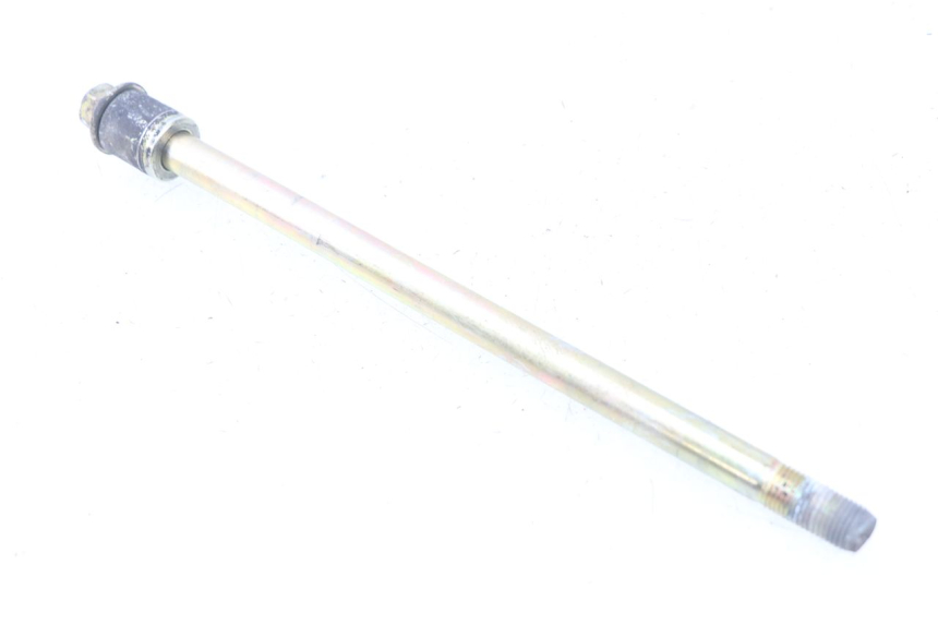 photo de FRONT WHEEL AXLE KYMCO DINK 4T 50 (2007 - 2018) - Technical close-up