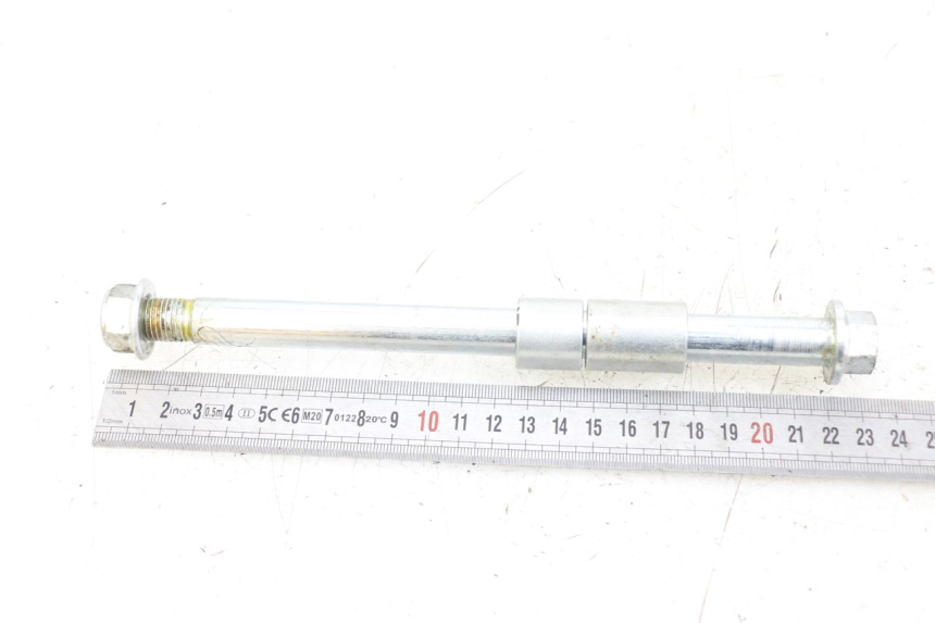 photo de FRONT WHEEL AXLE RSR DIRT BIKE 150 - Zoom on usage condition