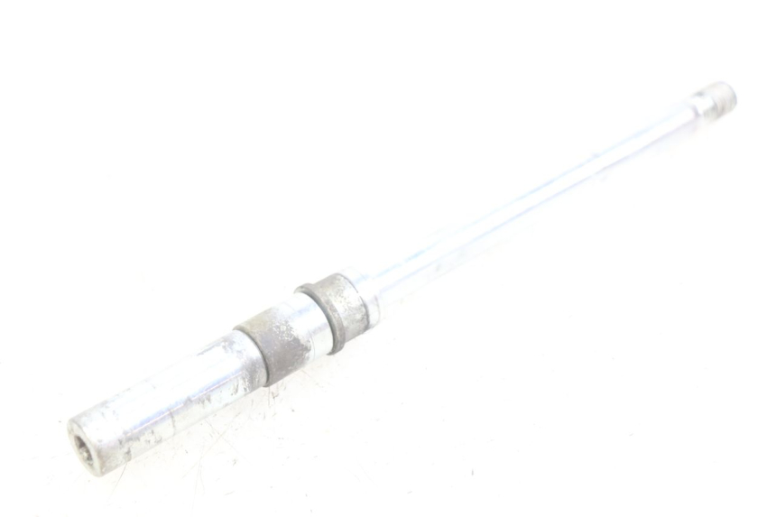 photo de FRONT WHEEL AXLE KYMCO DOWNTOWN ABS 125 (2015 - 2017) - Main view